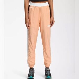 The North Face NWT hydrenaline wind breaker pant🏃‍♀️‍➡️